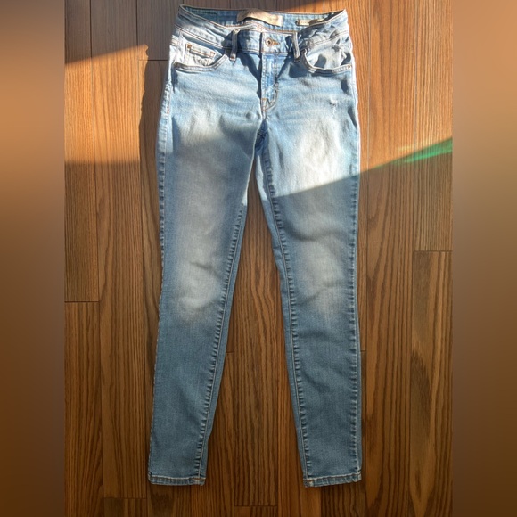 SOLD Guess Power Curvy mid-rise skinny jeans size 26 - Picture 6 of 9